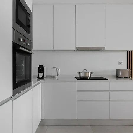 Kate - Vista Al Mar - Sunset Cliffs *